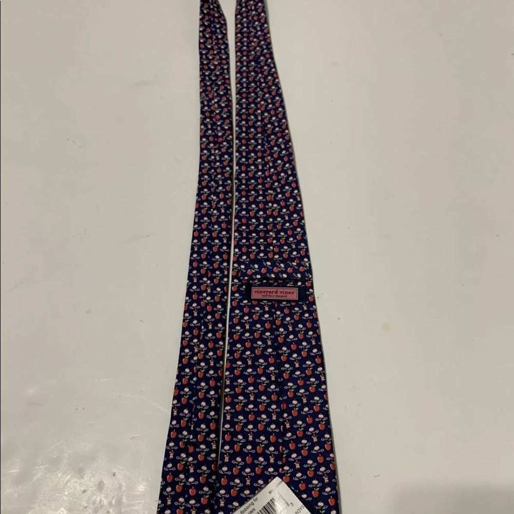 Vineyard Vines Bobbing For Apples Silk Boys Tie - Picture 7 of 8